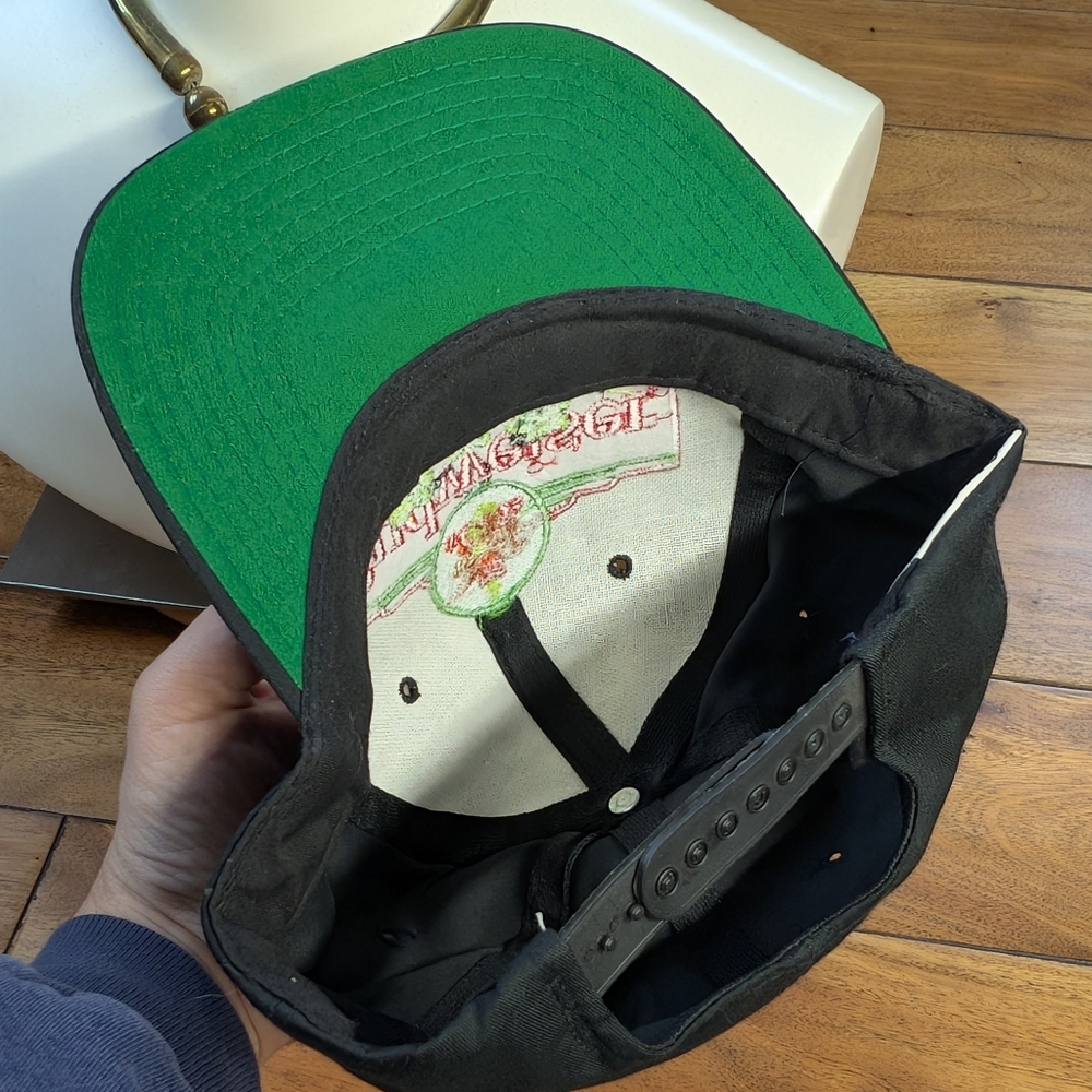 Budweiser Frogs Vintage Hat (OS) - Picture 7 of 8